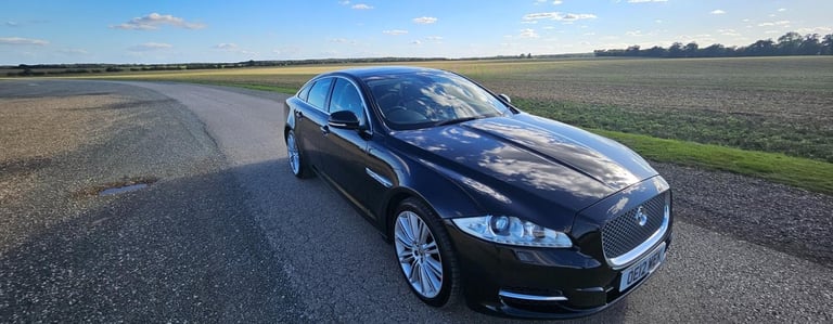 2012 Jaguar XJ 3.0d V6 Portfolio 4dr Auto SALOON Diesel Automatic