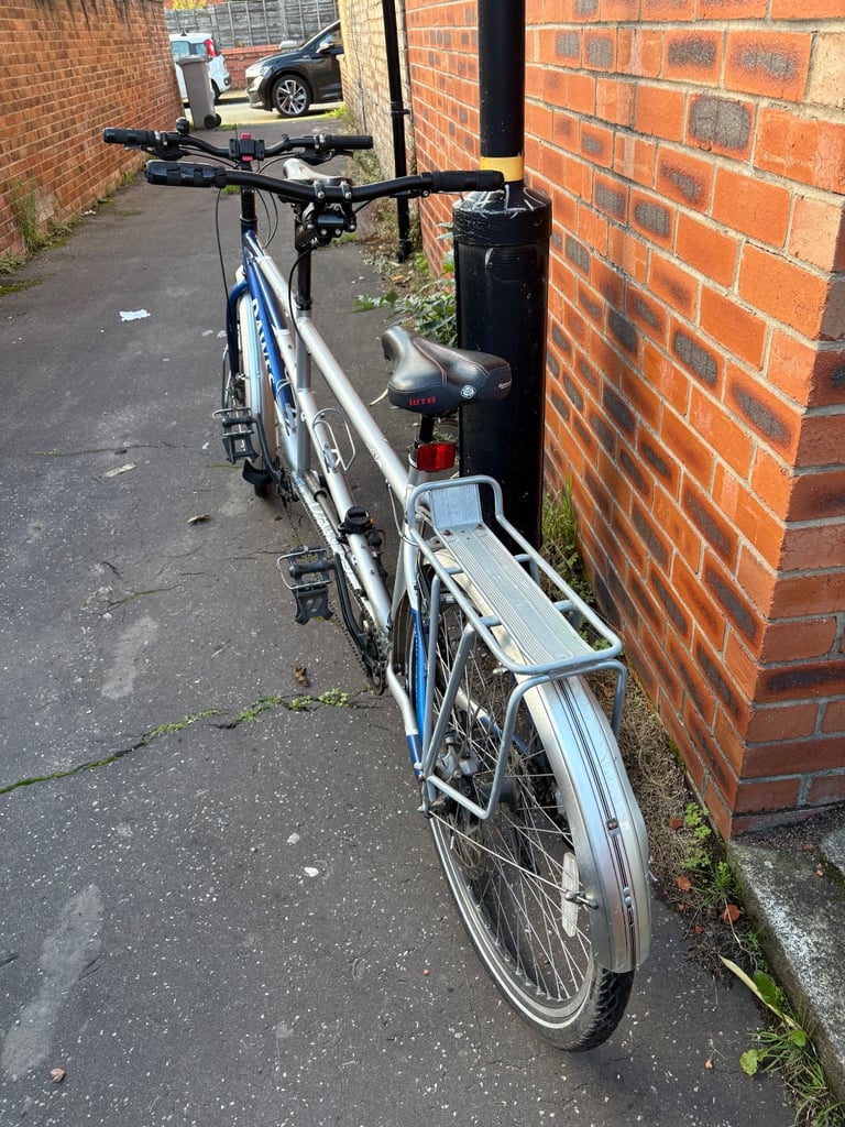 Tandem bicycle. Dawes Edge