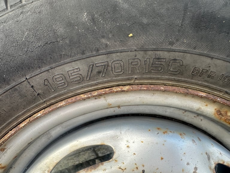 Ford transit van 195/70/15 spare wheel & tyre 195 70 15 mk6 mk7 parts good rim