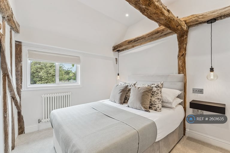3 bedroom house in Thame Road, Warborough, Wallingford, OX10 (3 bed) (#2601635)