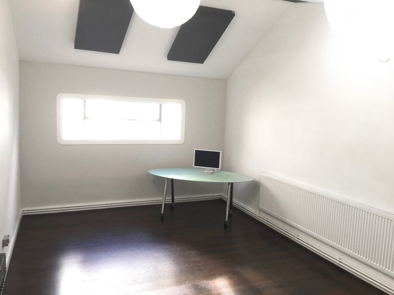 MODERN OFFICES IN BRADFORD CITY CENTRE TO LET near Leeds / Halifax WORK SPACE ROOMS RENT