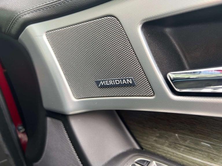 2013 Jaguar XF 2.2 XF Premium Luxury D Auto 4dr Saloon Diesel Automatic