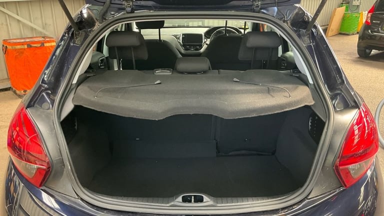 2017 Peugeot 208 1.2 PureTech Active Hatchback 5dr Petrol Manual Euro 6 (68 ps) Hatchback Petrol ...