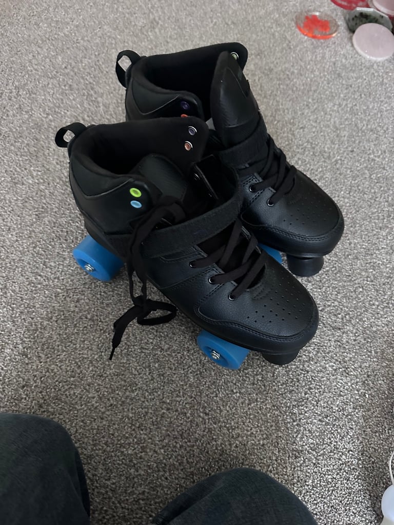 Quad skates 