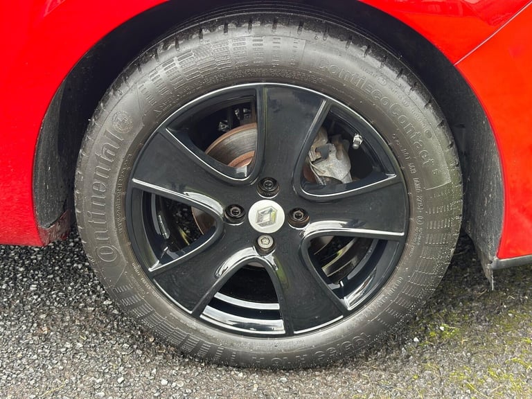 2015 Renault Clio 1.2 16V Dynamique Nav Euro 6 5dr HATCHBACK Petrol Manual