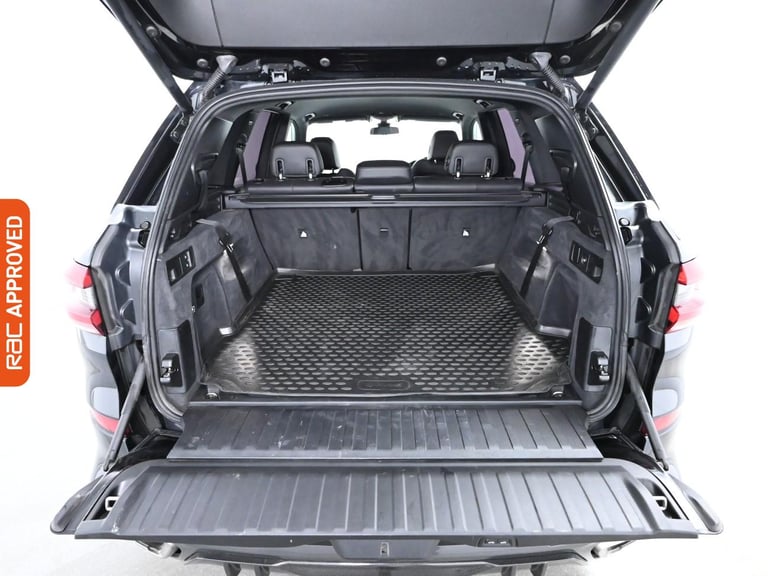 2025 BMW X5 3.0 M50d SUV 5dr Diesel Auto xDrive Euro 6 (s/s) (400 ps) SUV DIESEL Automatic