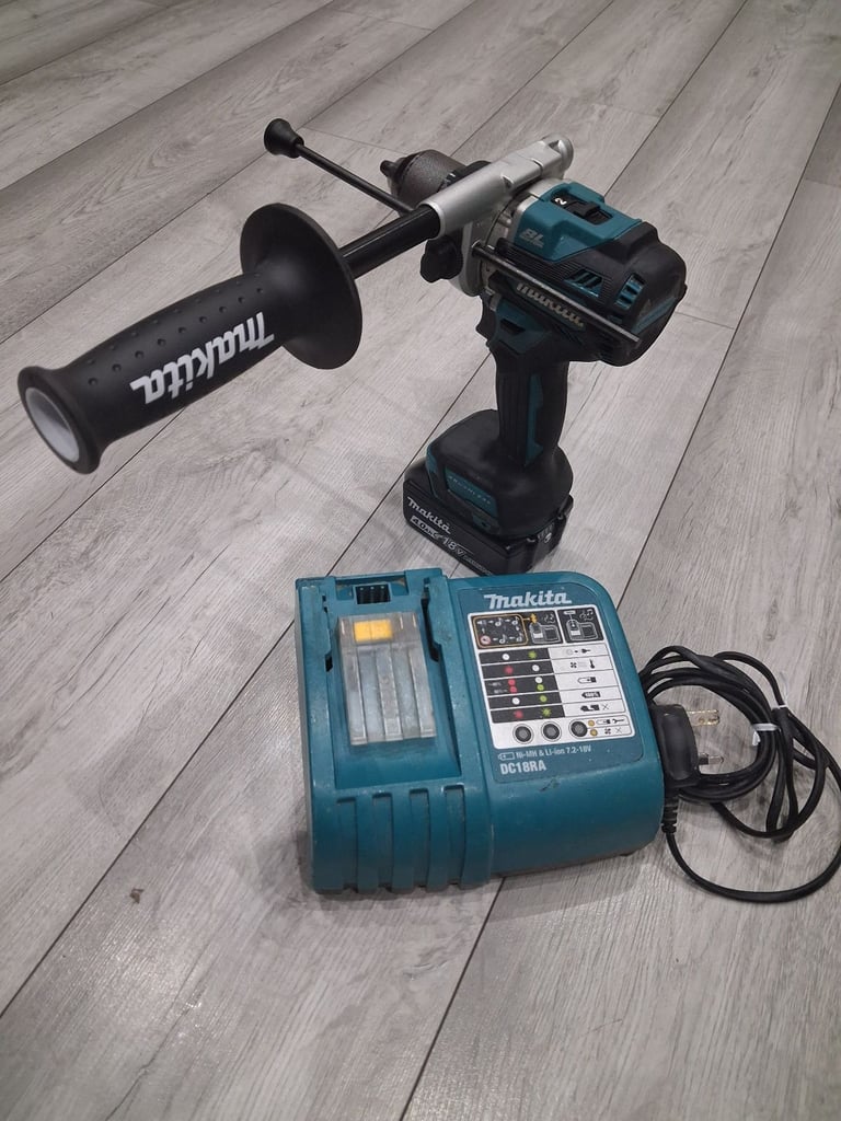 Makita 18v lxt brushless dhp486 have duty combi drill with genuine battery and charger 