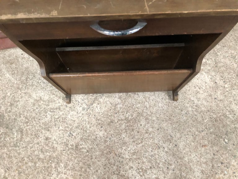 Retro Side Table Magazine Rack