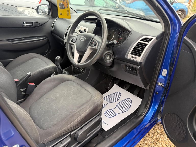 2011 Hyundai i20 1.4 Comfort Euro 5 5dr HATCHBACK Petrol Manual