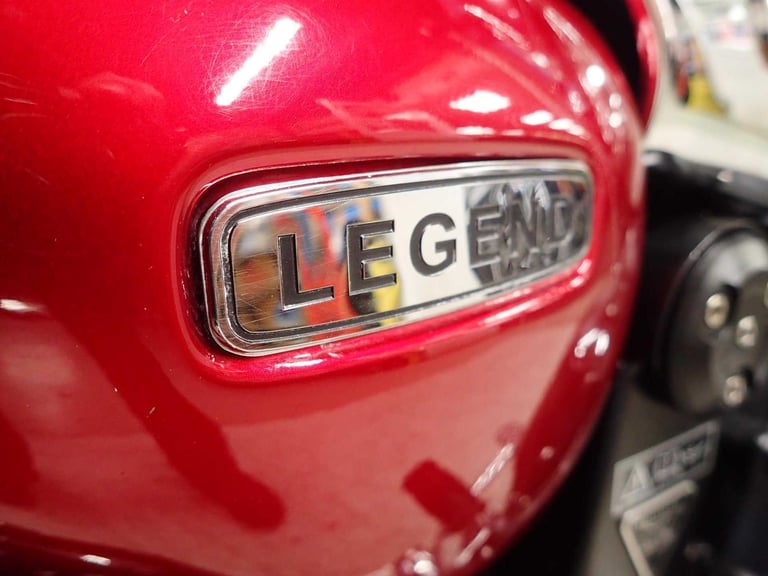 TRIUMPH LEGEND 885 1999