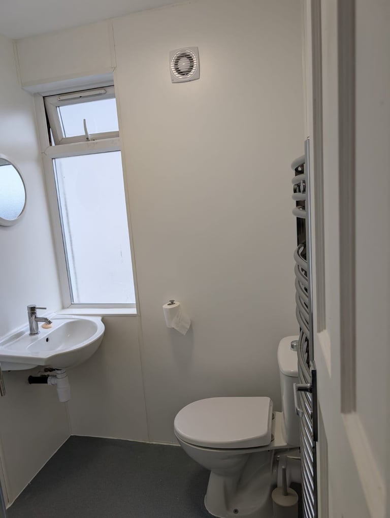 one/two bed room 