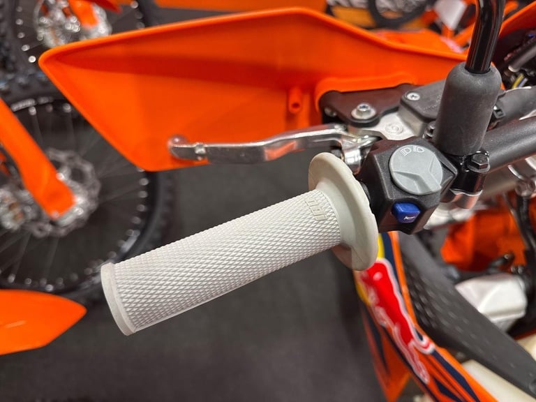 2025 KTM Offroad Enduro 450 EXC-F CHAMPION EDITION orange Manual