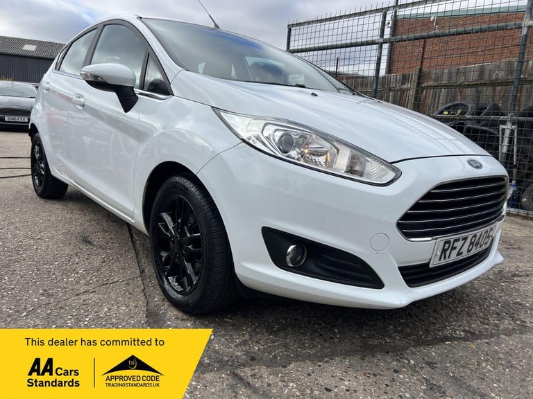 2014 Ford Fiesta 1.0T EcoBoost Zetec Euro 5 (s/s) 5dr HATCHBACK Petrol Manual