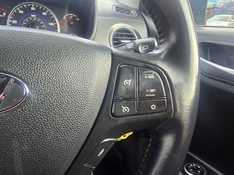 2017 Hyundai i10 1.2 Premium Hatchback 5dr Petrol Manual Euro 6 (87 ps) Hatchback Petrol Manual