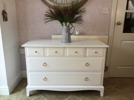 Stunning Stag Chest Of Drawers 