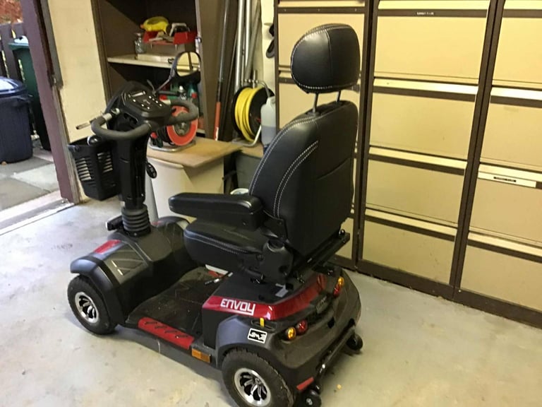 Mobility scooter, hardly used.