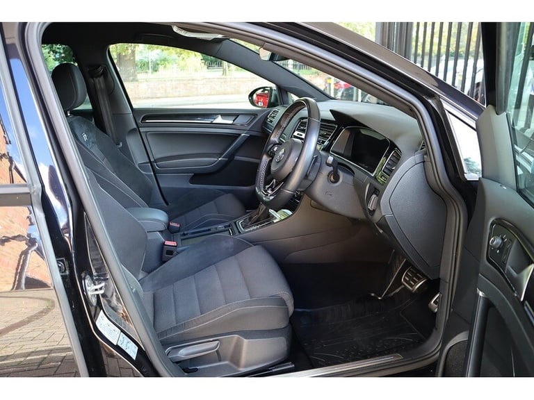 2019 Volkswagen Golf 2.0 TSI R Estate 5dr Petrol DSG 4Motion Euro 6 (s/s) (300 ps) Estate Petrol ...
