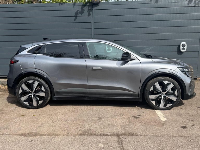 2024 Renault Megane E Tech comfort range 60kWh techno Auto 5dr (22kW Charger) HATCHBACK Electric ...