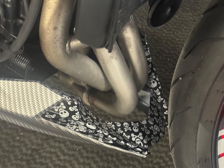 TRIUMPH STREET TRIPLE 765 R Triumph Shift Assist-Htd Grips  More