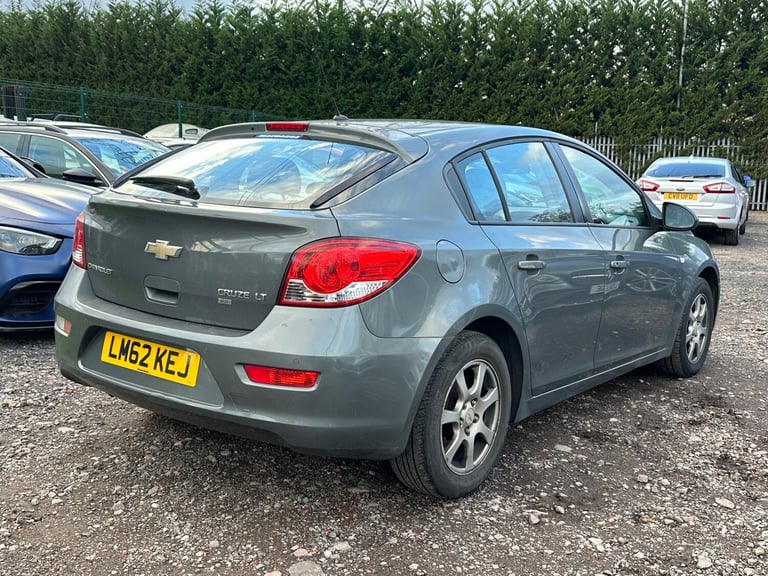 2012 Chevrolet Cruze 2.0 VCDi LT 5DR LOW MILEAGE DIESEL  HATCHBACK Diesel Manual