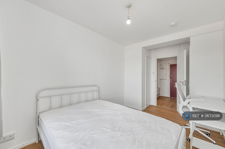 1 bedroom in Coniston House, London, SE5 (#2673096)