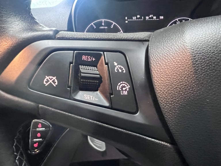 2017 Vauxhall Corsa 1.4 SE 5dr Auto HATCHBACK Petrol Automatic