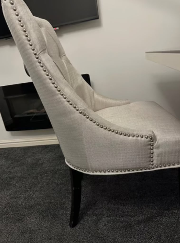 4x Dining chairs for charity 