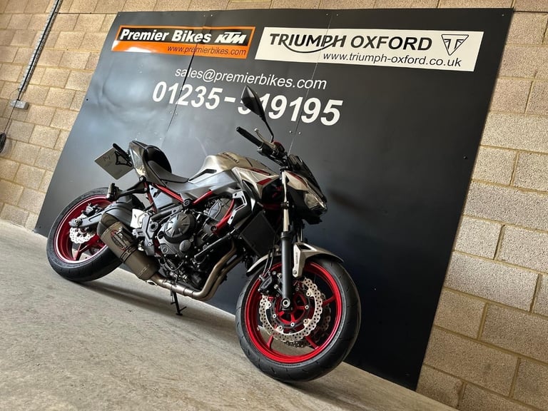 STUNNING LOW MILEAGE 2023/23 KAWASAKI Z650 MOTORCYCLE 