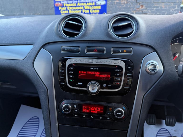  Ford Mondeo 1.8 TDCi Titanium + Euro 4 5dr Diesel Manual