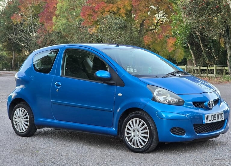 TOYOTA AYGO 1.0 PETROL MANUAL IN VERY CLEAN CONDITION. LONG MOT. SERVICE HISTORY
