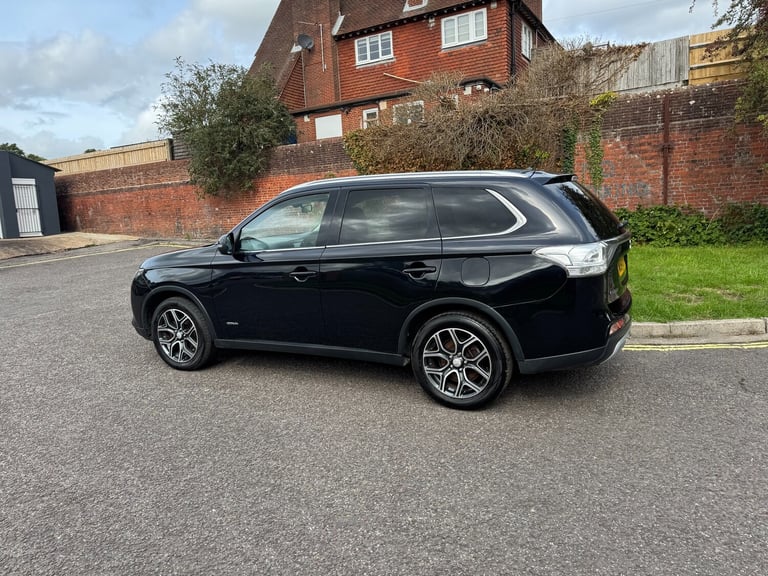 2014 Mitsubishi Outlander 2.2 DI-D GX4 SUV 5dr Diesel Manual 4WD Euro 5 (s/s)