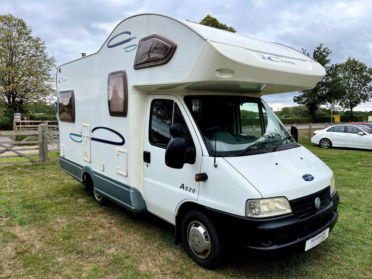 image for Lunar Champ A520 Compact 5.6M End Lounge / 4 Berth