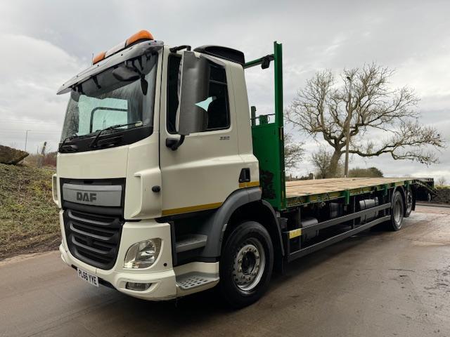 2017 DAF CF 330 Euro 6 6x2 32ft cheese wedge beavertail hydraulic winch