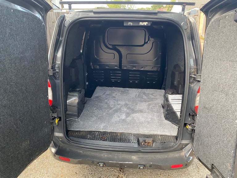 Ford, TRANSIT COURIER, Panel Van, 2016, Manual, 1562 (cc)