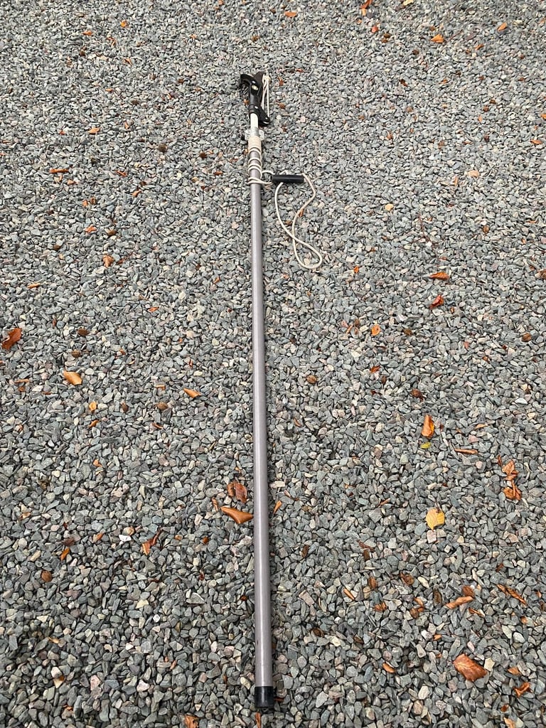 Nearly New Ratchet Tree Lopper & Telescopic Pole Saw Pruner