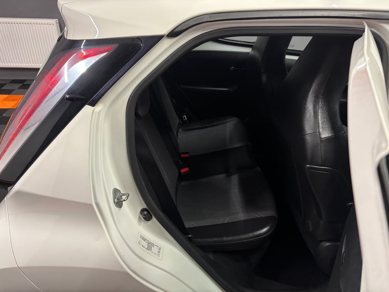 2014 Toyota AYGO 1.0 VVT-i X-Pression 5dr x-shift HATCHBACK Petrol Manual