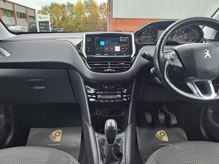 2018 Peugeot 208 1.2 PureTech Tech Edition Euro 6 (s/s) 5dr HATCHBACK Petrol Manual