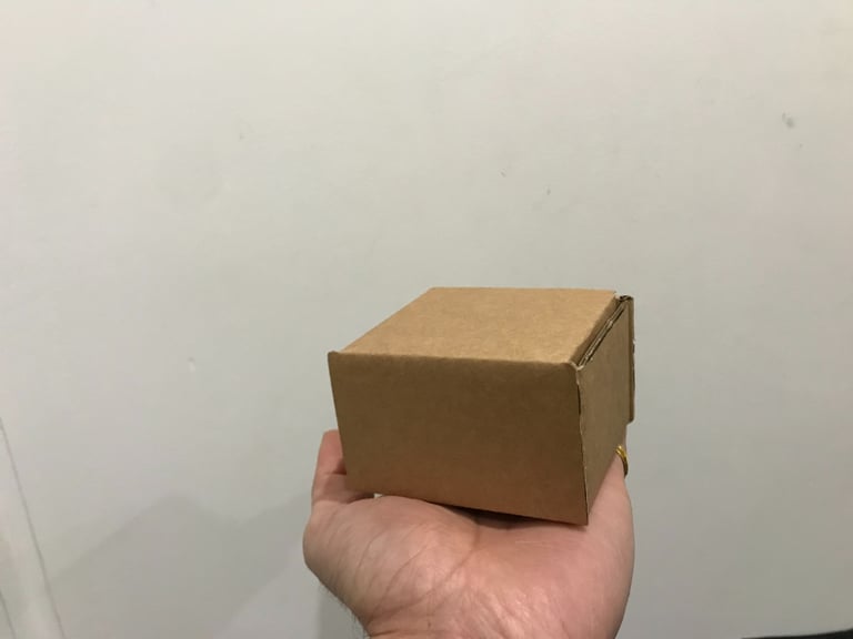 100 Small Gift items / Jewellery packaging packing cardboard boxes for Home Business 8X8X5cm
