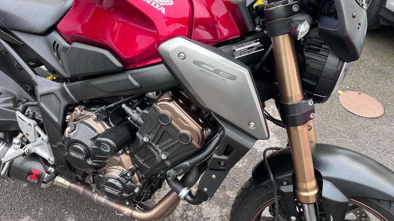 2019 Honda CB CB650RAKED (19MY) black widow can with original system fsh stunner  Tourer Petrol M...