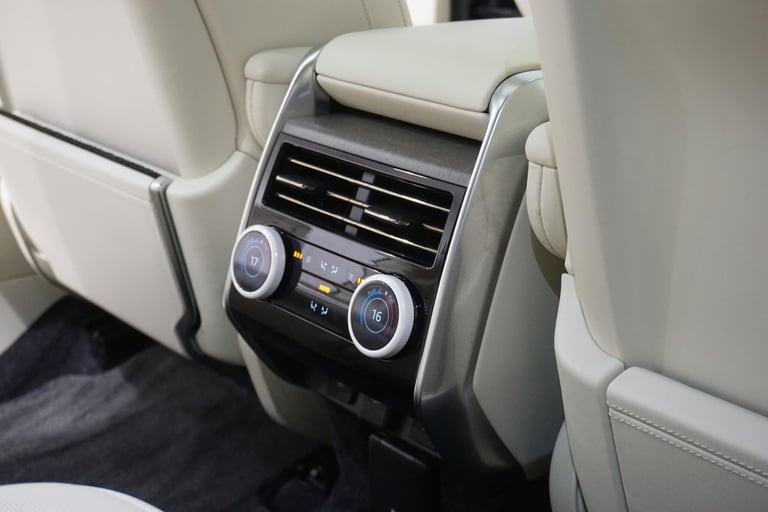2023 Land Rover Range Rover 3.0 P550e 38.2kWh SV SUV 5dr Petrol Plug-in Hybrid Auto 4WD Euro 6 (s...
