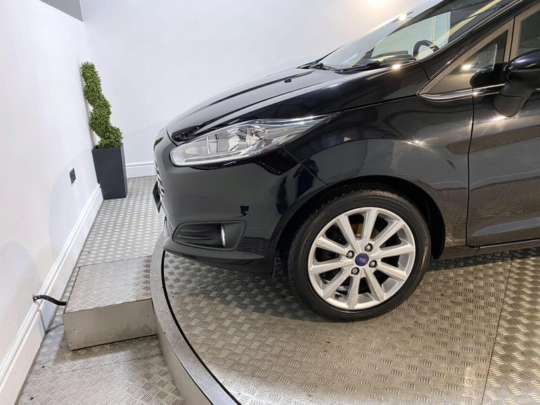 FORD FIESTA 1.0T EcoBoost Titanium Euro 6 (s/s) 5dr 2015
