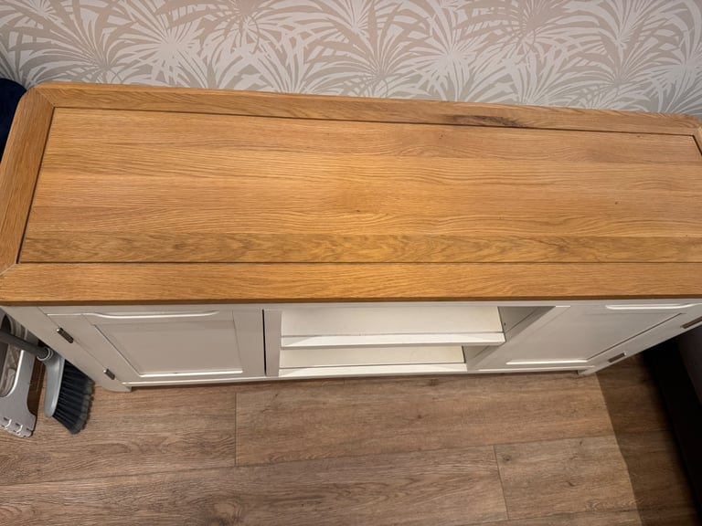 Oak Furnitureland TV Unit Cabinet