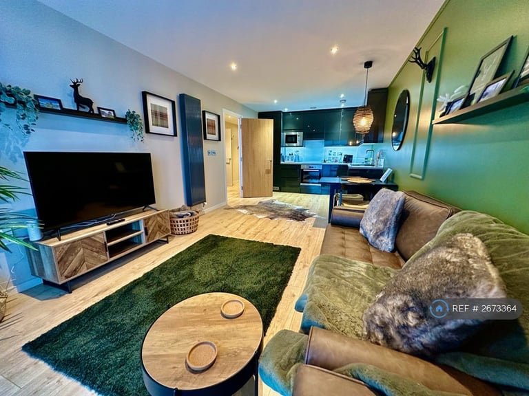 1 bedroom flat in Notte Street, Plymouth, PL1 (1 bed) (#2673364)