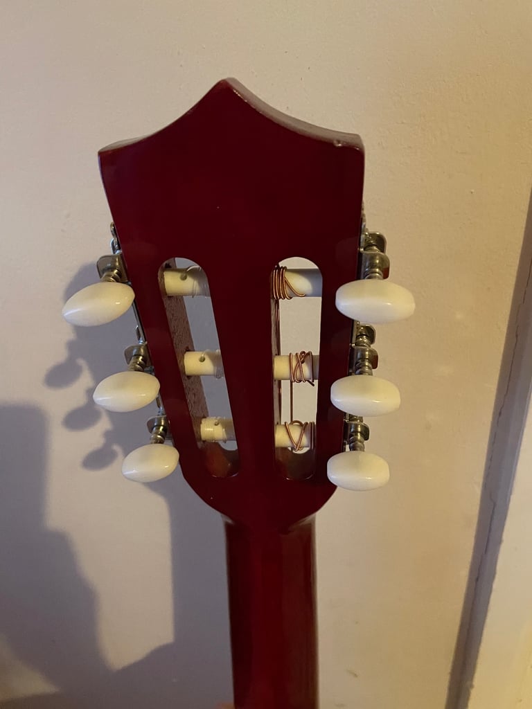 Junior guitar like new