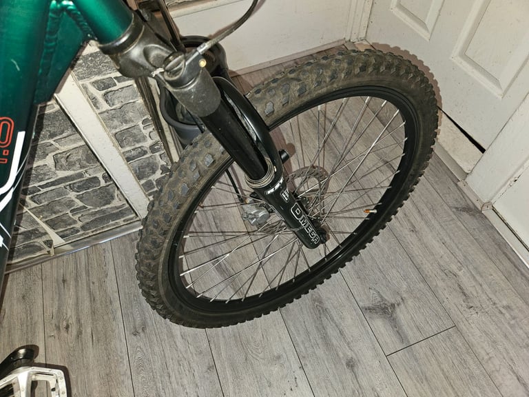 Dawes xc1.8 mountain bike