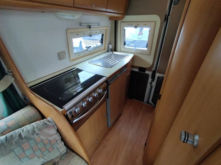 Trigano Tribute 2 berth 3 seat belts DIESEL MANUAL 2004/53