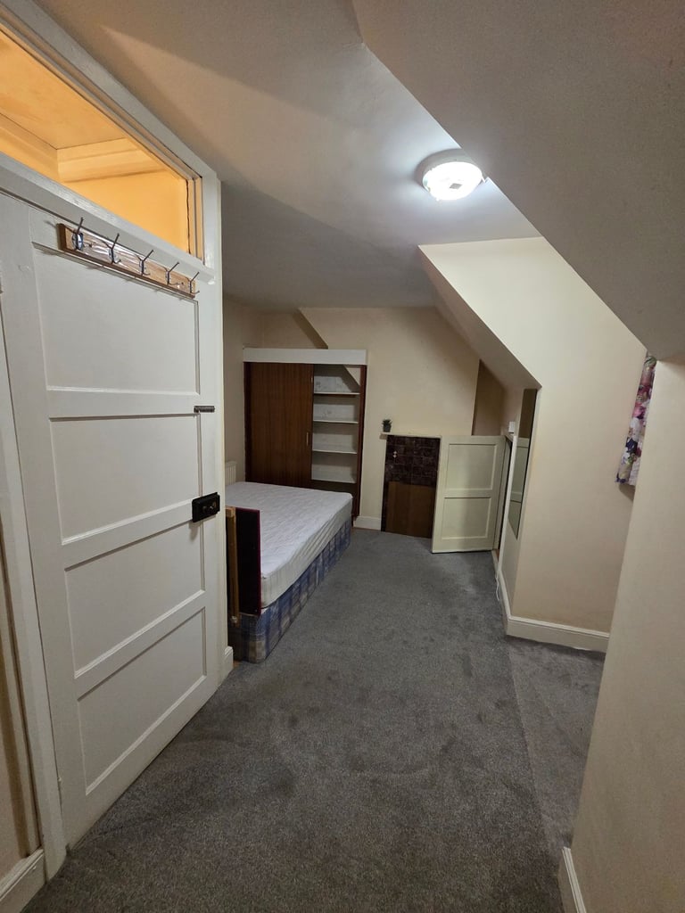Double room for rent