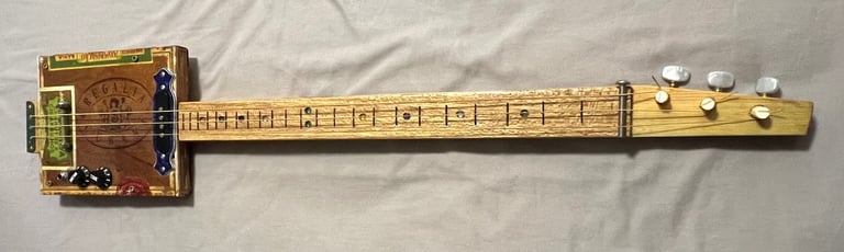 image for Cigar box guitar
