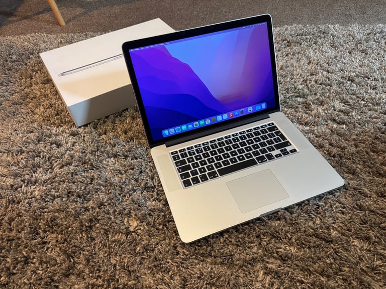 Apple MacBook Pro A1398 15" i7  16GB RAM 256GB SSD Excellent Condition 