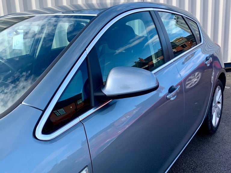 2016 Vauxhall Astra 1.6i SRi Euro 6 5dr HATCHBACK Petrol Manual